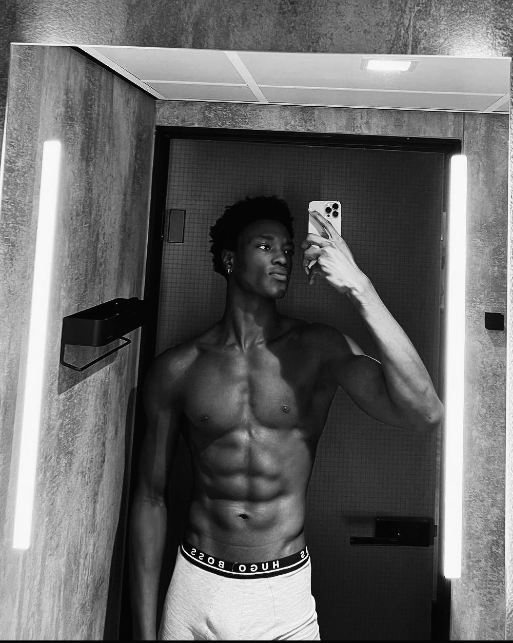 Erminio - Sainte-Ode - Luxembourg | Rencontre Discrète