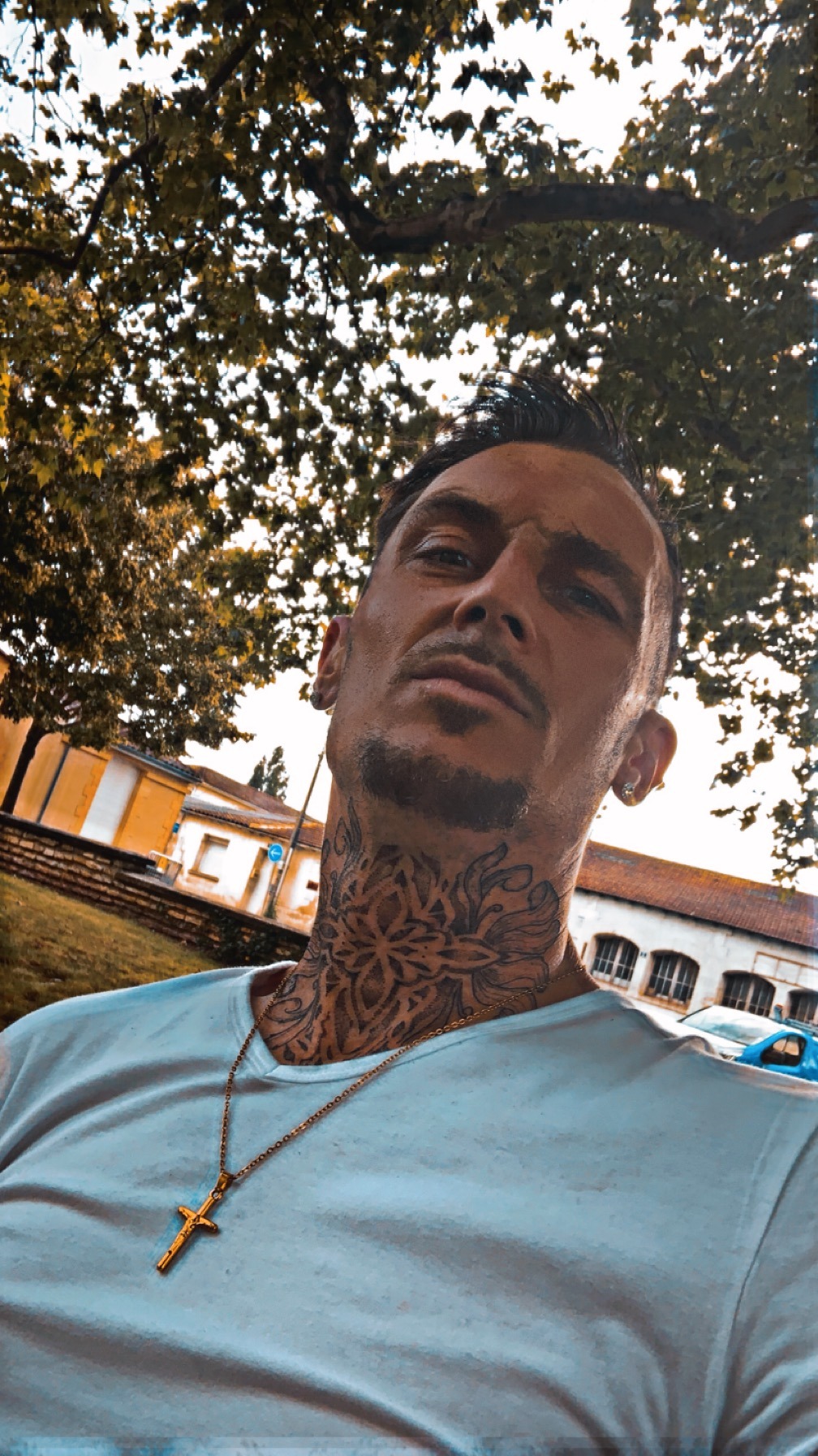 Ara - Gesves - Namur | Rencontre Discrète