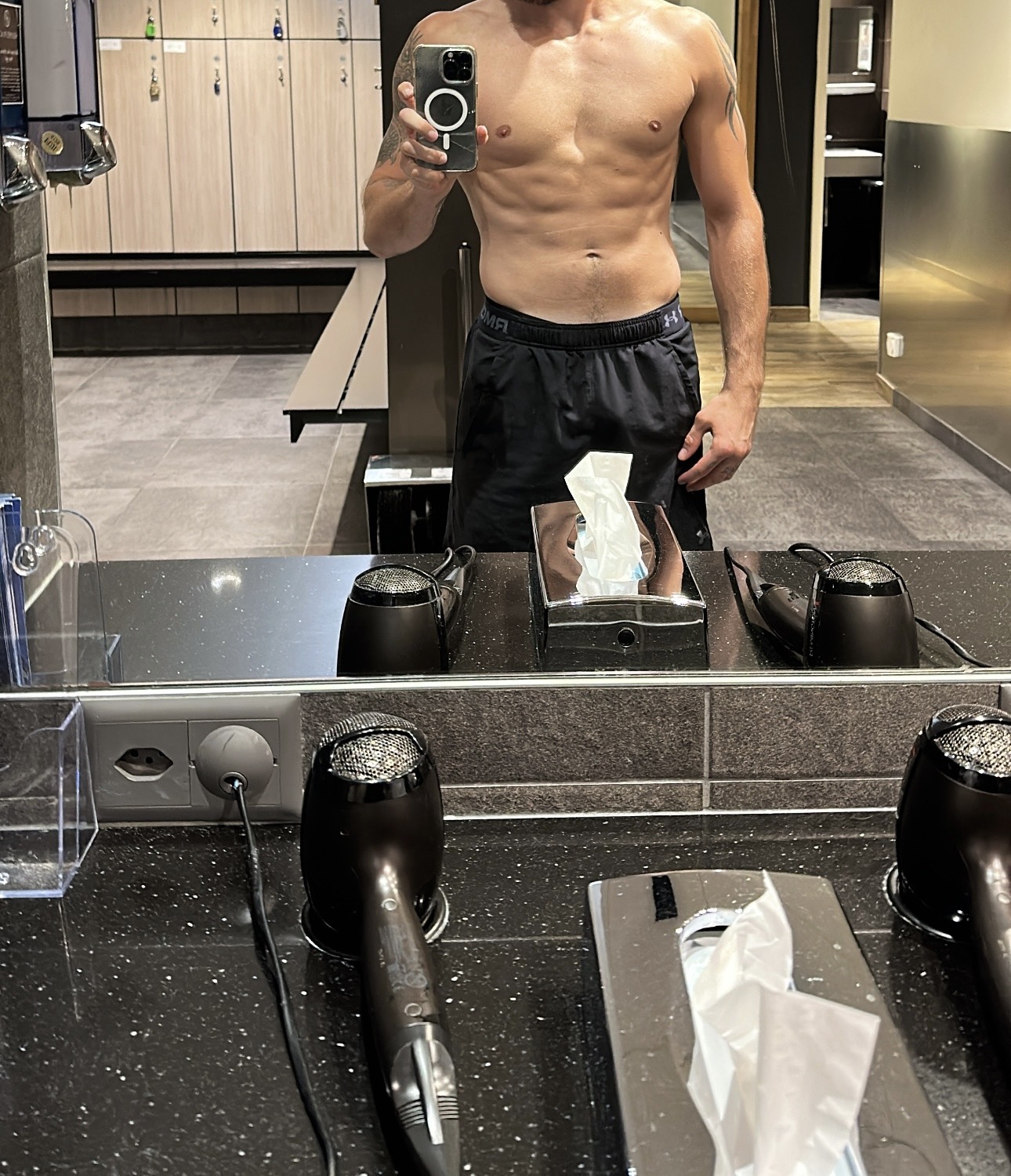 Elwyn - Beerse - Anvers | Rencontre Discrète