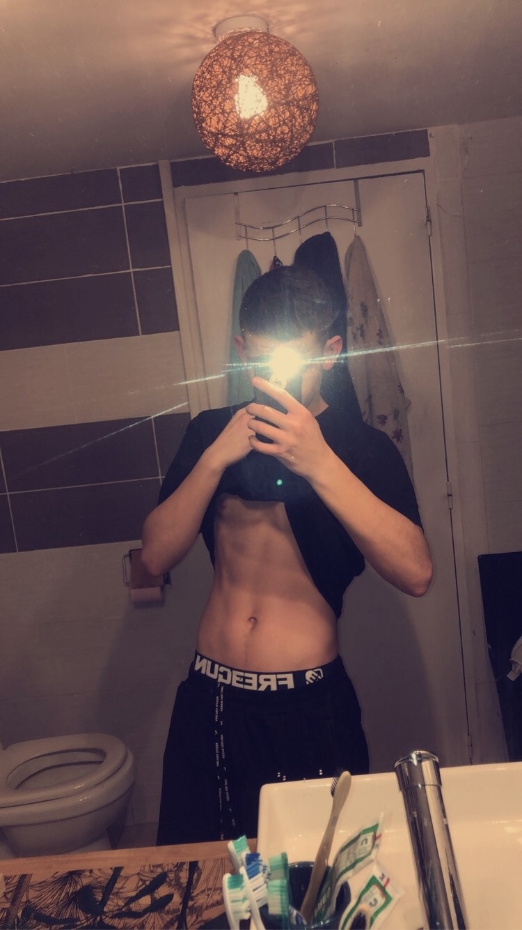 Yecine - Peer - Limbourg | Rencontre Discrète