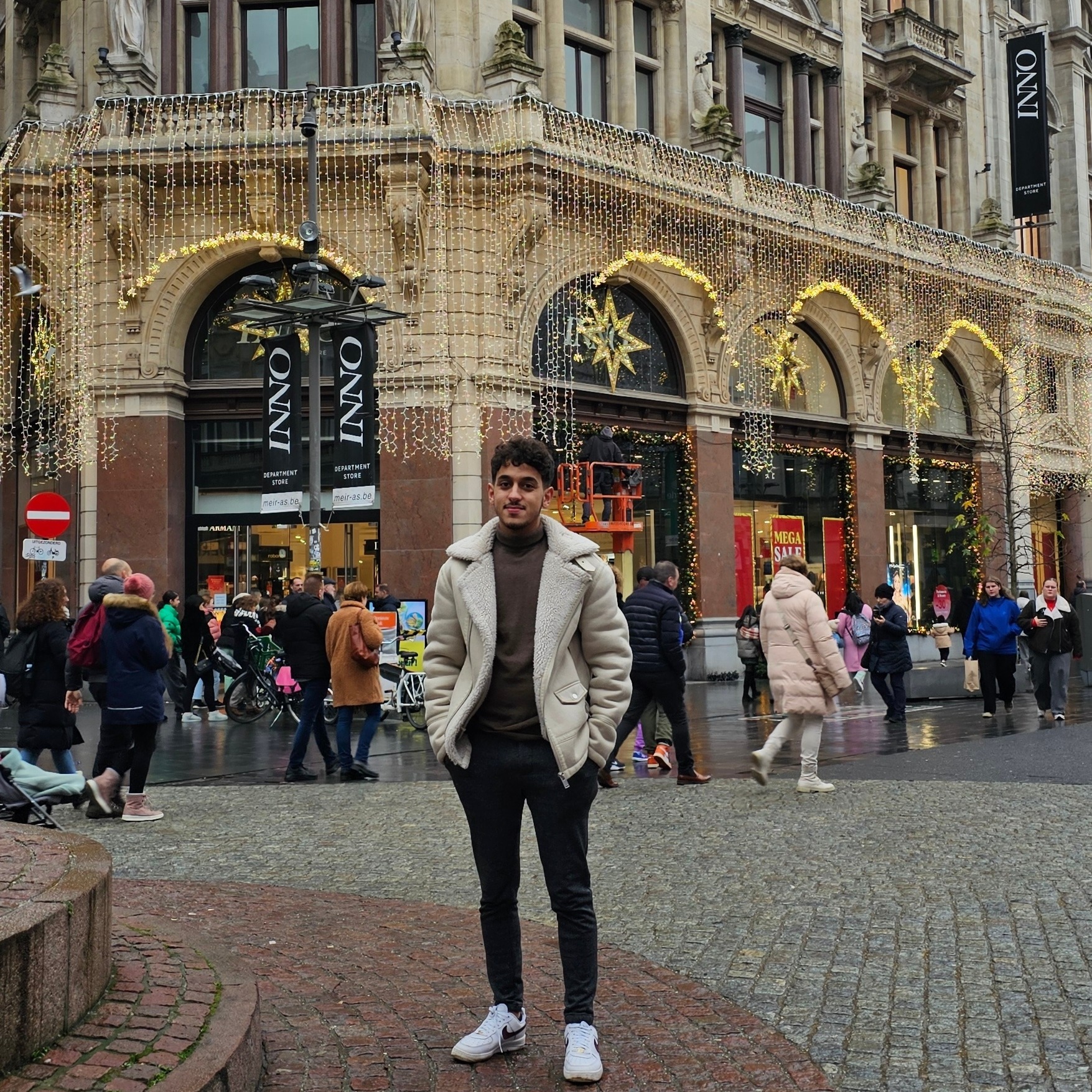 Ozcan - Bertrix - Luxembourg | Rencontre Discrète