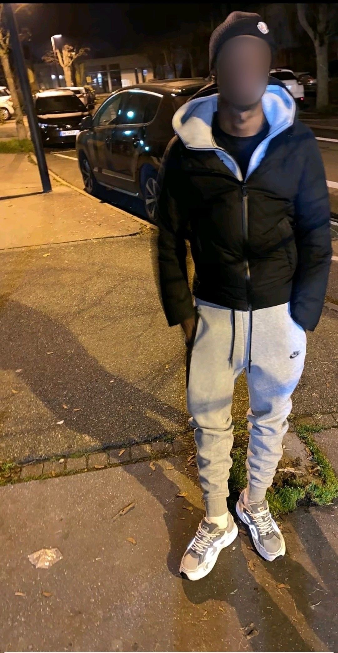 Domingo - Vresse-sur-Semois - Namur | Rencontre Discrète