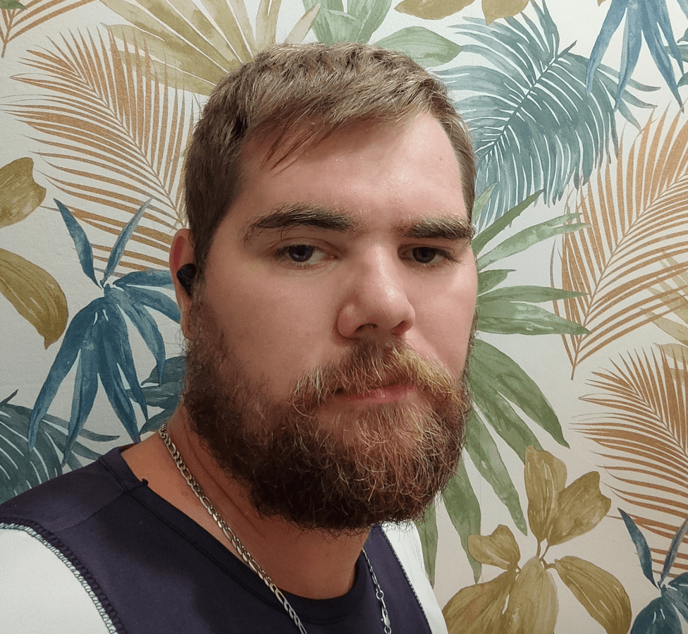 Jhonatan - Neupré - Liège | Rencontre Discrète