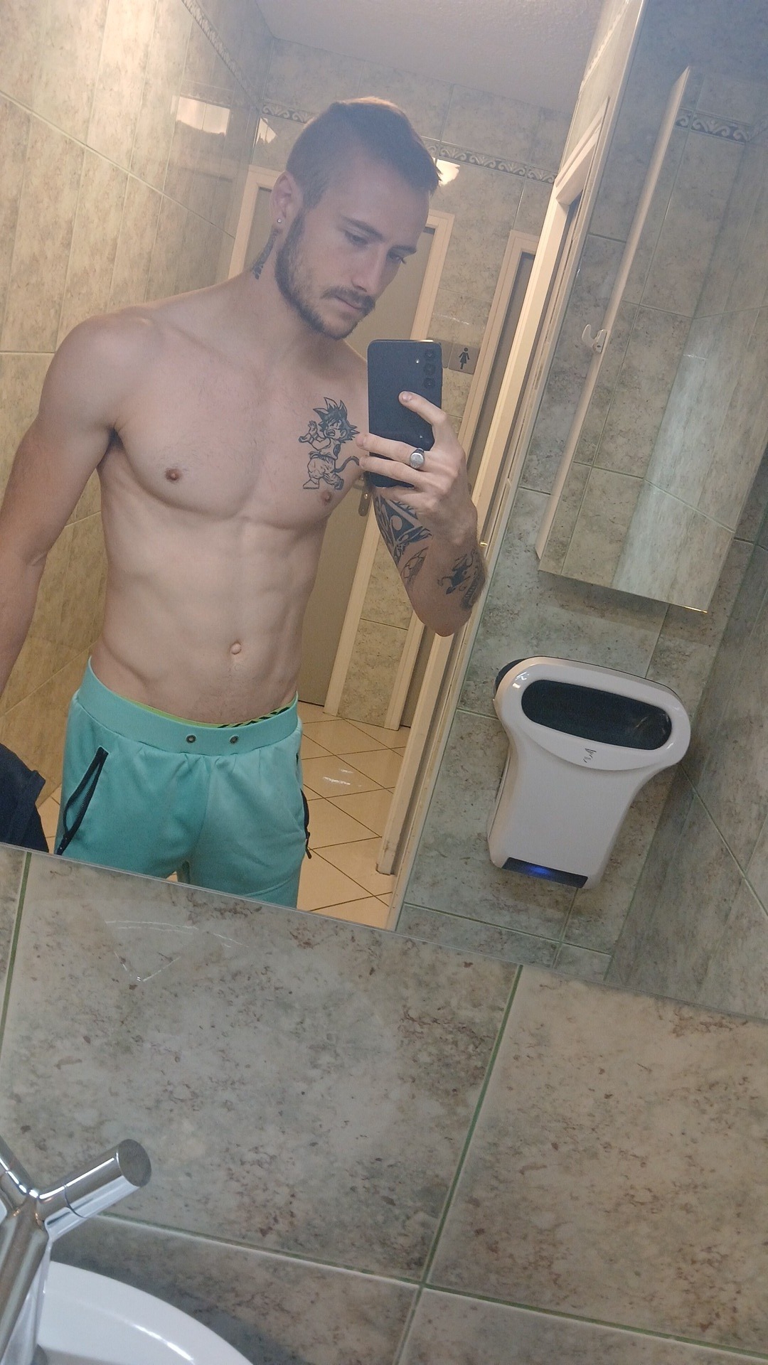 Neis - Houyet - Namur | Rencontre Discrète